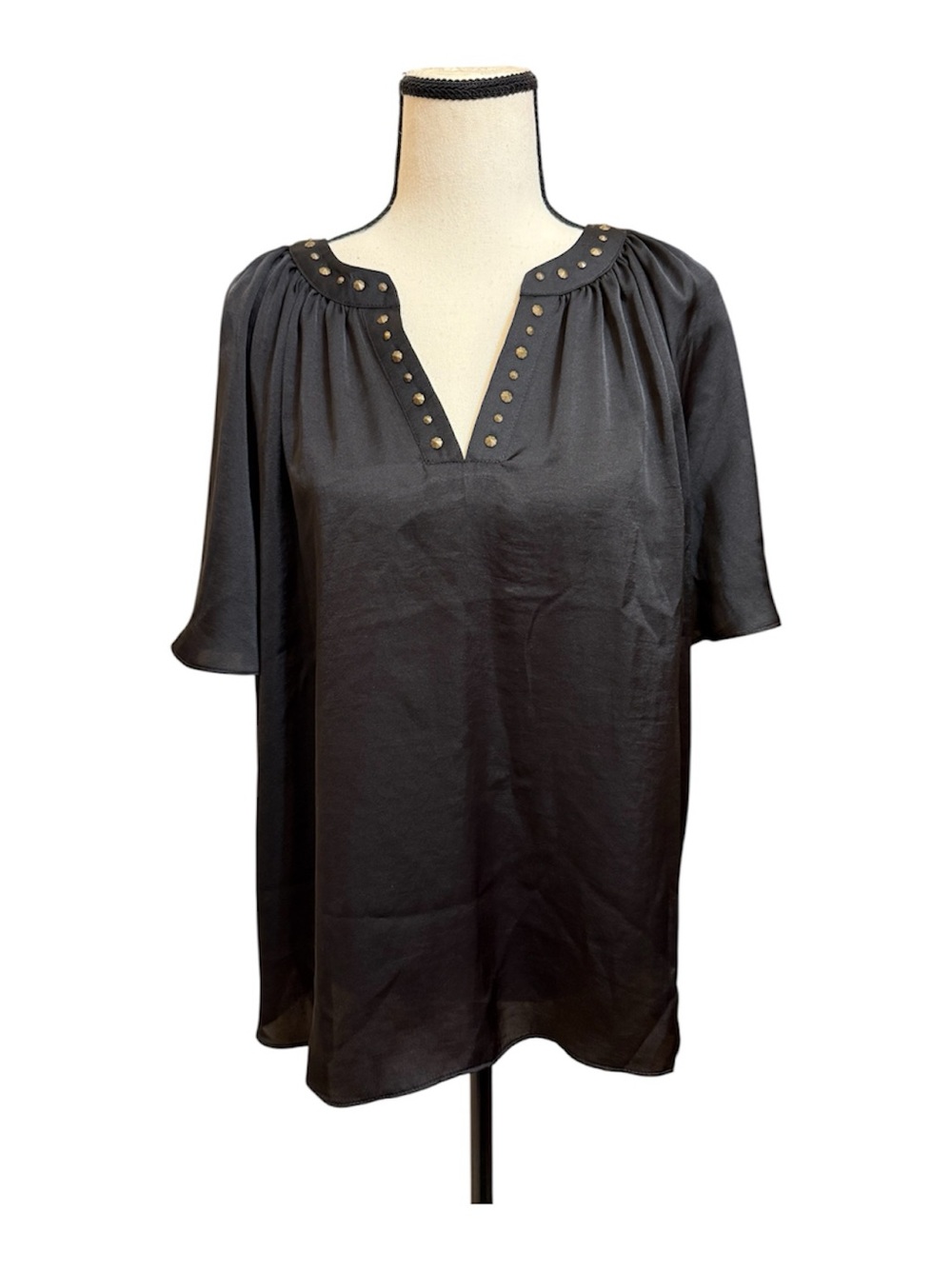 Vince Camuto | Black Stud-Trim V-Neck Tunic Size Large